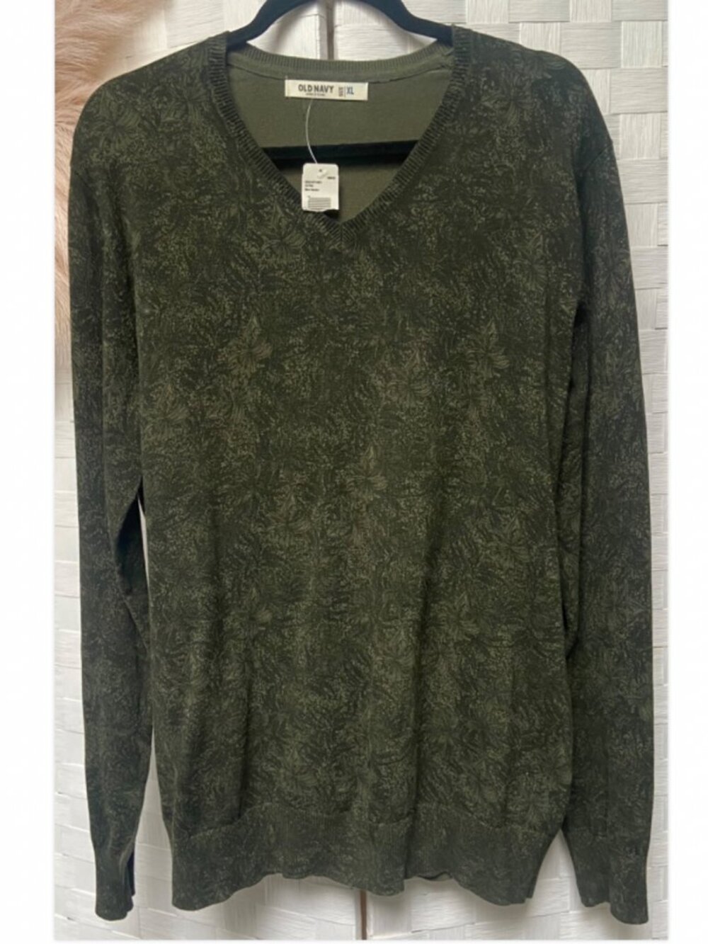 Men's Old navy Green V-Neck Sweater Size XL